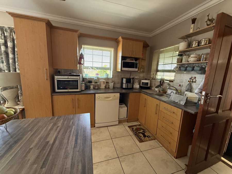 3 Bedroom Property for Sale in Reebok Western Cape
